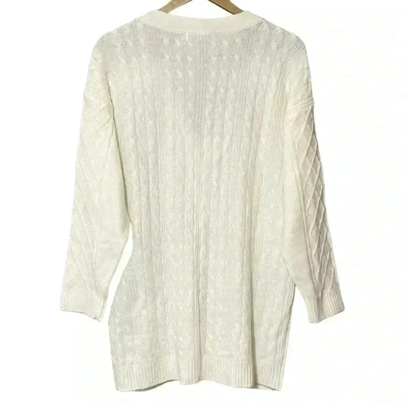 JustFab Cardigan M Cream Lightweight V-Neck Semi-Sheer Long Sleeve Button-Up NWT - Picture 3 of 7